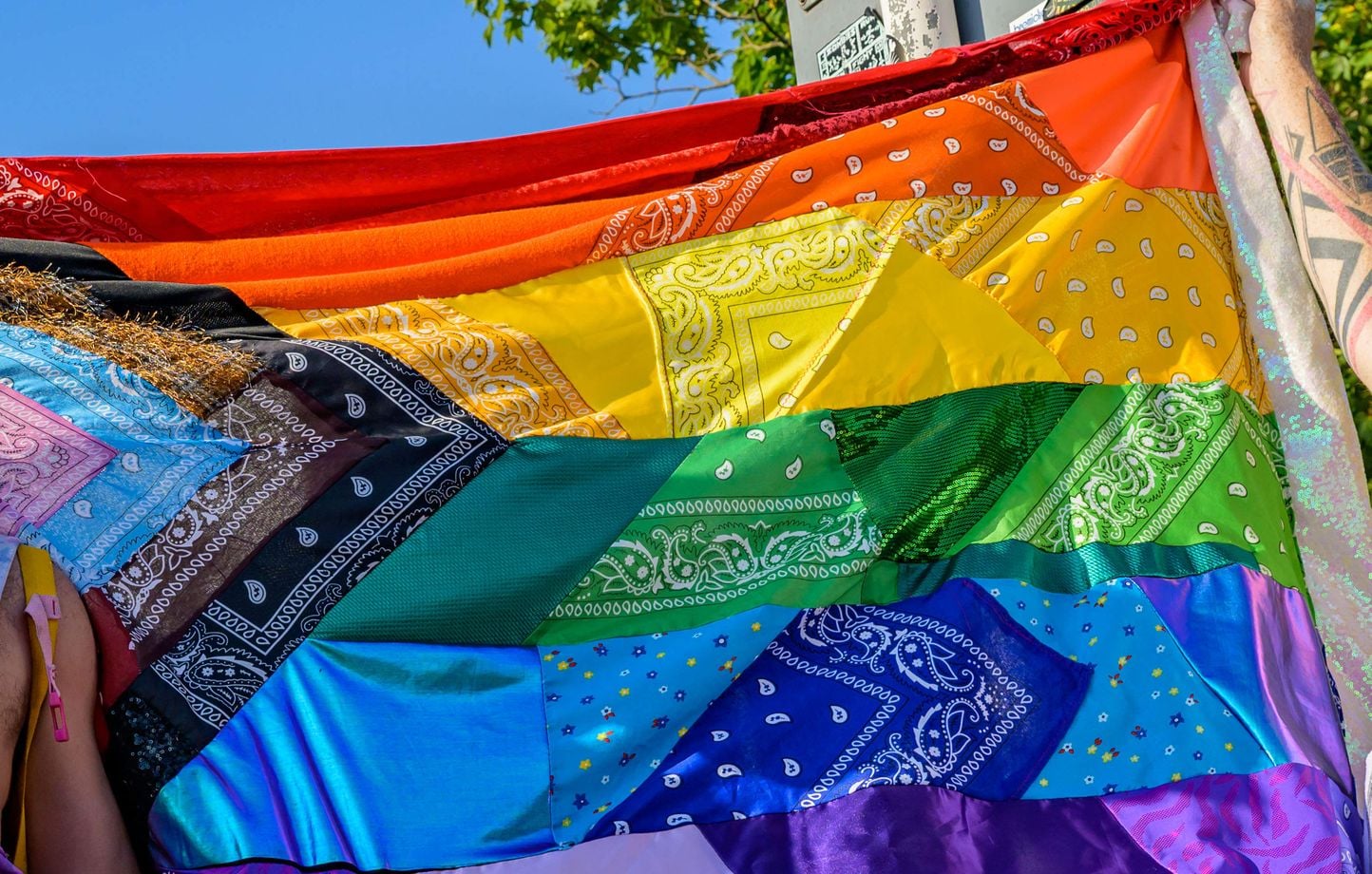 Varios heridos en el marco del orgullo gay, los perpetradores están prófugos Varios heridos en el marco del orgullo gay, los perpetradores están prófugos